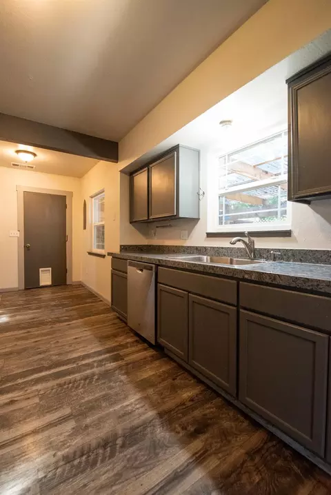 414 Melrose St, Modesto, CA 95354 photo 18