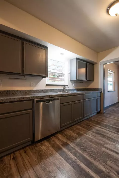 414 Melrose St, Modesto, CA 95354 photo 21