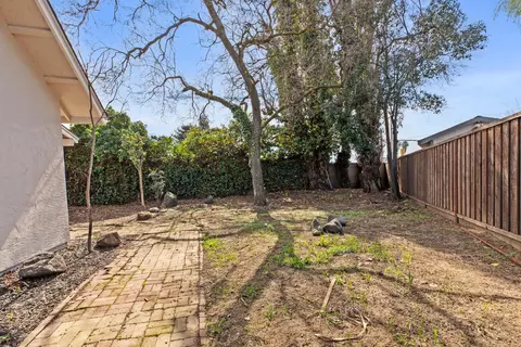 1520 Moccasin Dr, Modesto, CA 95351 photo 22