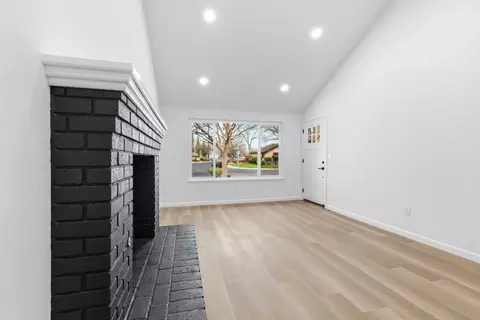 1520 Moccasin Dr, Modesto, CA 95351 photo 8