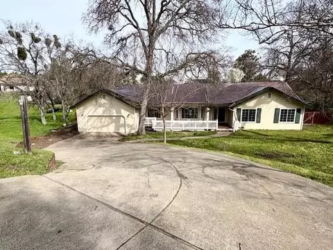 2633 Glen Ct, Valley Springs, CA 95252
