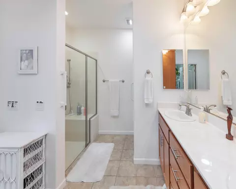 Bath - 3550 Eskaton Dr, Placerville, CA 95667 photo 3 of 5