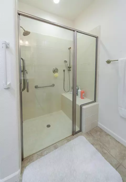 Bath - 3550 Eskaton Dr, Placerville, CA 95667 photo 4 of 5