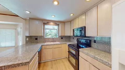 1142 Mammoth Dr, Manteca, CA 95337 photo 5