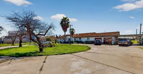 Exterior - 6400 E Hatch Rd, Hughson, CA 95326 photo 1 of 6