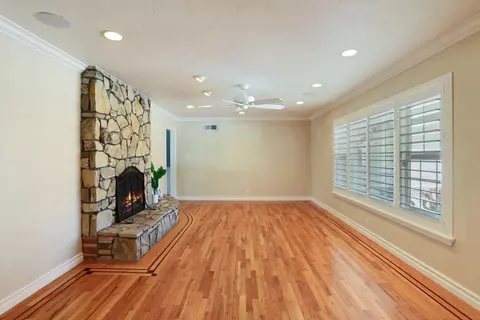 Living - 6796 E Woodward Ave, Manteca, CA 95337 photo 2 of 8