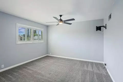 Bedroom - 6796 E Woodward Ave, Manteca, CA 95337 photo 4 of 9