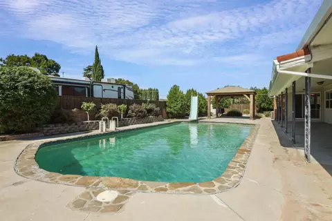 Exterior - 6796 E Woodward Ave, Manteca, CA 95337 photo 2 of 21
