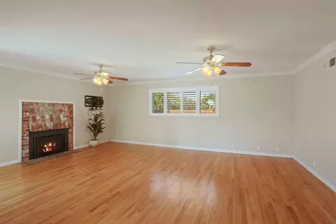 Living - 6796 E Woodward Ave, Manteca, CA 95337 photo 5 of 8