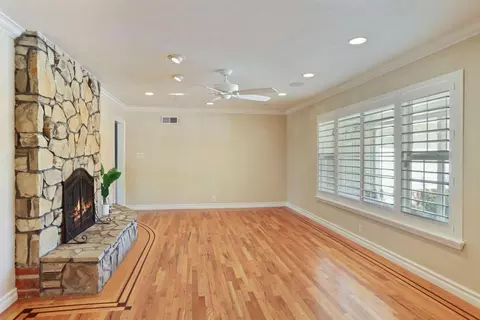 Living - 6796 E Woodward Ave, Manteca, CA 95337 photo 3 of 8