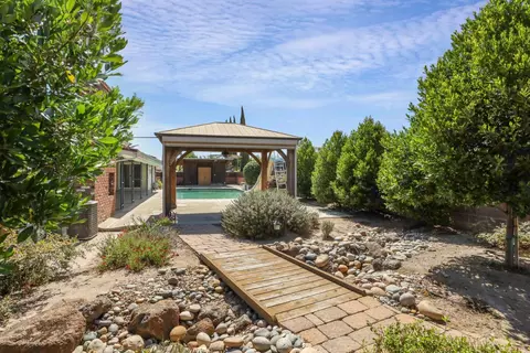 Exterior - 6796 E Woodward Ave, Manteca, CA 95337 photo 3 of 21