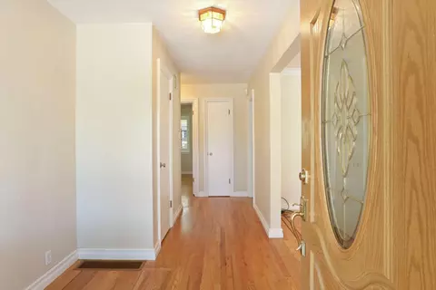 Entry Way - 6796 E Woodward Ave, Manteca, CA 95337 photo 1 of 3