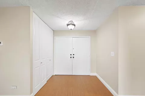 Entry Way - 912 Los Robles, Davis, CA 95618 photo 3 of 4