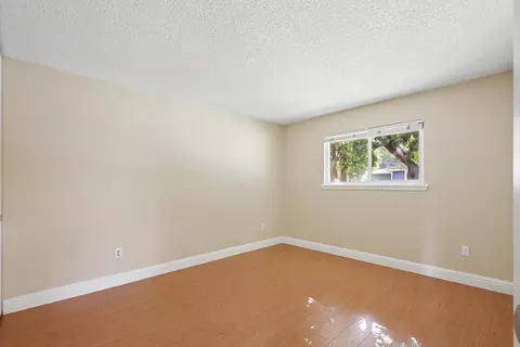 Bedroom - 912 Los Robles, Davis, CA 95618 photo 6 of 7