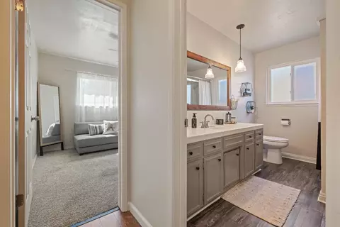 Entry Way - 1612 Angelene Dr, Modesto, CA 95355 photo 6 of 7