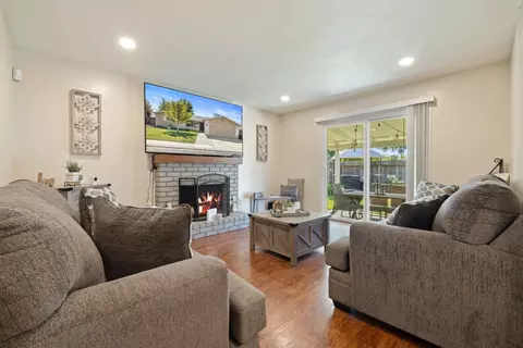 Living - 1612 Angelene Dr, Modesto, CA 95355 photo 1 of 3
