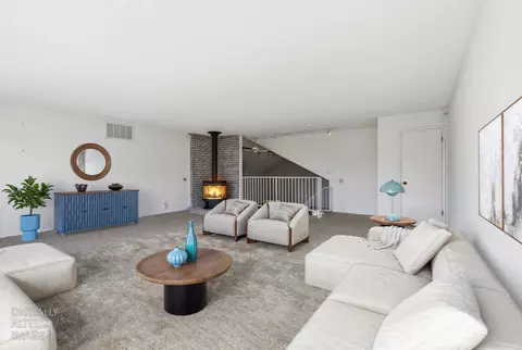 Living - 1937 Bur Oak Dr, Modesto, CA 95354 photo 4 of 6