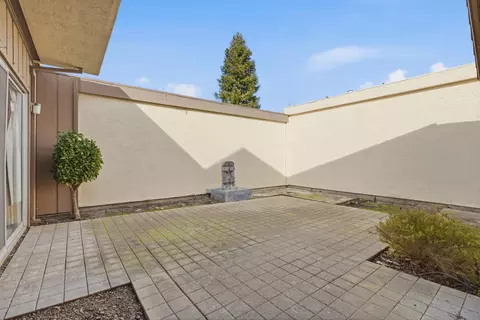 Exterior - 1937 Bur Oak Dr, Modesto, CA 95354 photo 6 of 7
