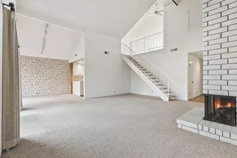 Living - 1937 Bur Oak Dr, Modesto, CA 95354 photo 3 of 6