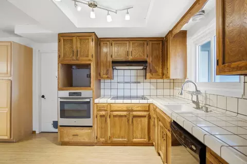 Kitchen - 3221 Dublin Ave, Merced, CA 95340 photo 1 of 4