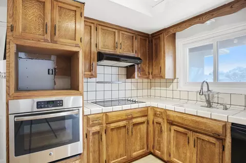Kitchen - 3221 Dublin Ave, Merced, CA 95340 photo 4 of 4