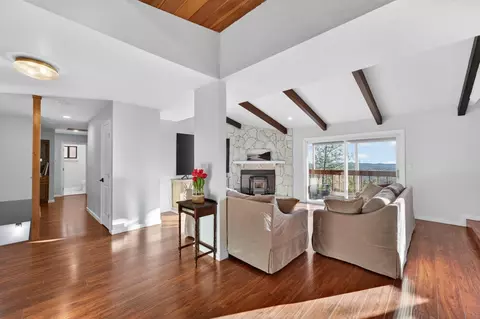 Living - 525 Skyline Dr, Placerville, CA 95667 photo 1 of 3