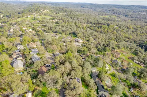 View/Area - 525 Skyline Dr, Placerville, CA 95667 photo 4 of 5