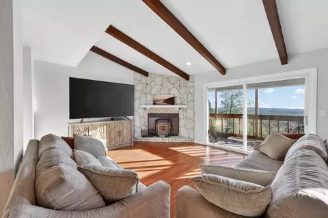 Living - 525 Skyline Dr, Placerville, CA 95667 photo 3 of 3