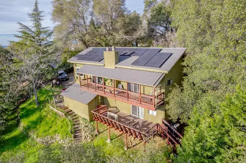 525 Skyline Dr, Placerville, CA 95667