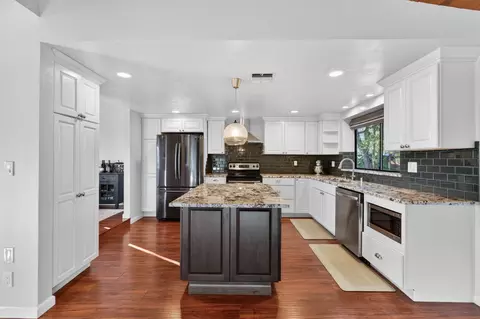 Kitchen - 525 Skyline Dr, Placerville, CA 95667 photo 4 of 7