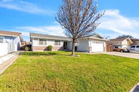 1293 Northgate Dr, Manteca, CA 95336 photo 2