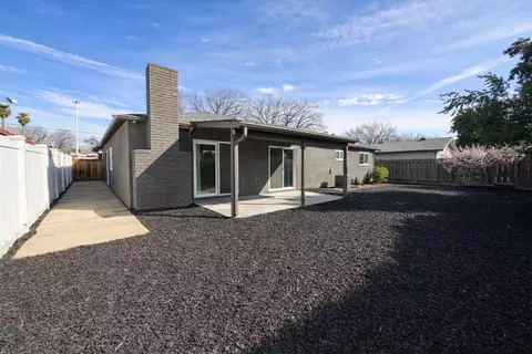 1813 Rose Ave, Modesto, CA 95355 photo 31