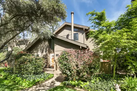 5902 Oak Ave, Carmichael, CA 95608