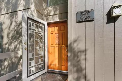 Entry Way - 5902 Oak Ave, Carmichael, CA 95608 photo 1 of 1