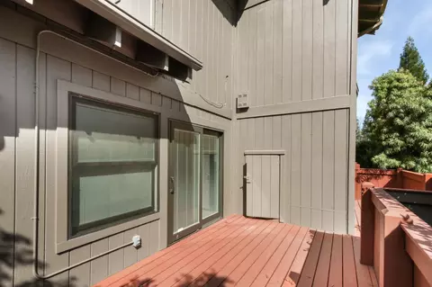 Exterior - 5902 Oak Ave, Carmichael, CA 95608 photo 9 of 15