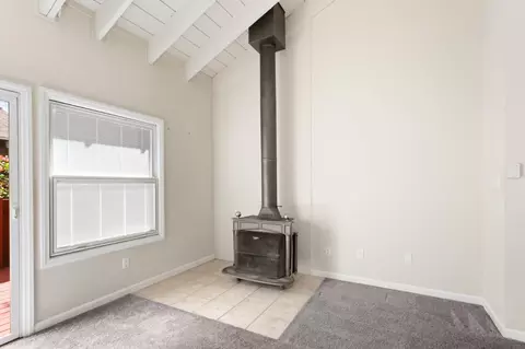 Living - 5902 Oak Ave, Carmichael, CA 95608 photo 5 of 10