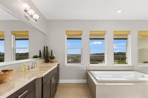 Bath - 3363 Loggerhead Cir, Folsom, CA 95630 photo 2 of 3