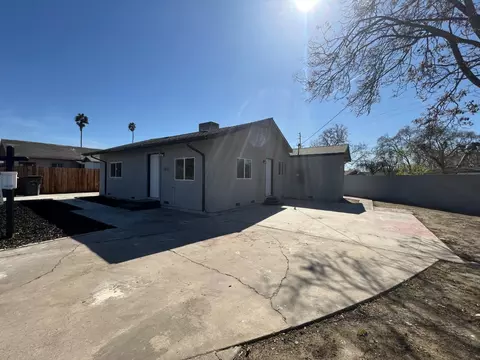 1031 4th St, Modesto, CA 95351 photo 1