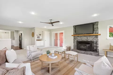 90 Lincoln Way, Auburn, CA 95603
