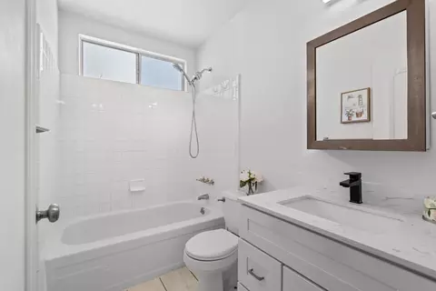 Bath - 1297 Kansas Cir, Concord, CA 94521 photo 1 of 3