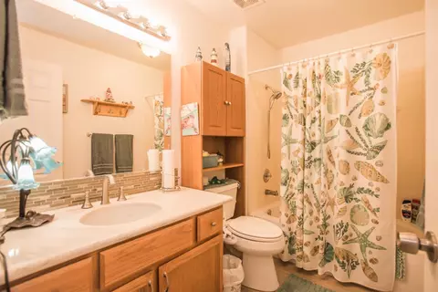 Bath - 4233 Oslo Ct, Antelope, CA 95843 photo 1 of 2