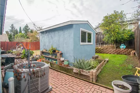 Exterior - 4233 Oslo Ct, Antelope, CA 95843 photo 5 of 6