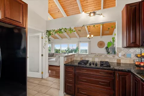 Kitchen - 1869 Wild Cat Ct, Cool, CA 95614 photo 4 of 4
