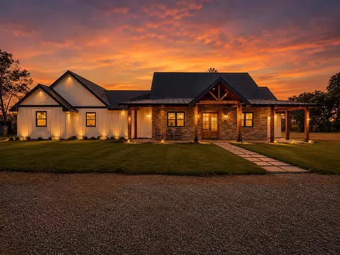 6217 Sandstone Ln, Browns Valley, CA 95918