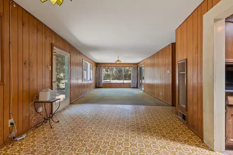 Living - 207 Lane St, Modesto, CA 95354 photo 3 of 7