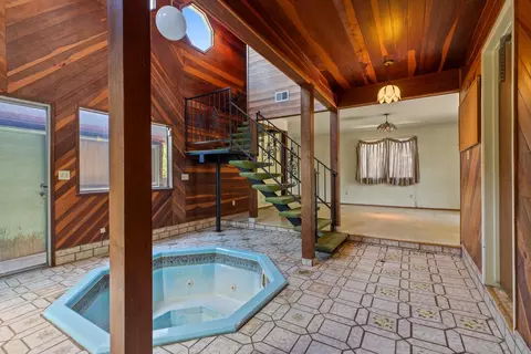 Entry Way - 207 Lane St, Modesto, CA 95354 photo 1 of 3
