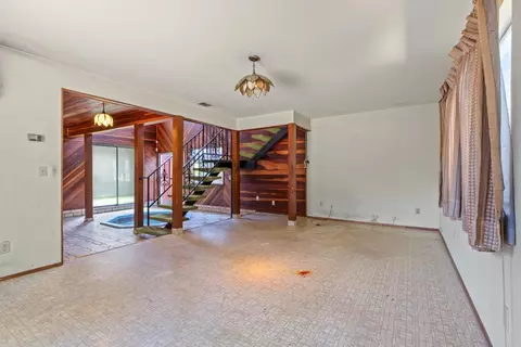 Living - 207 Lane St, Modesto, CA 95354 photo 7 of 7