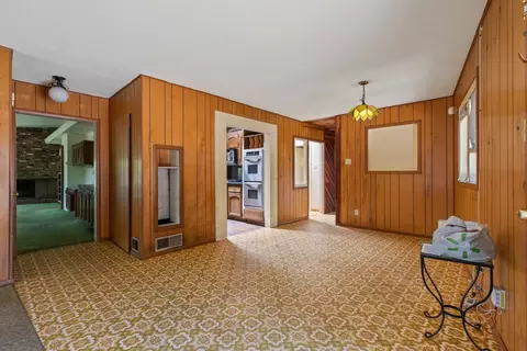 Living - 207 Lane St, Modesto, CA 95354 photo 5 of 7