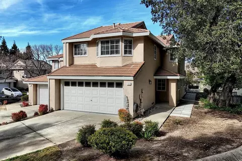 1002 Pinehurst Ct, Concord, CA 94521