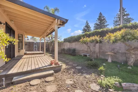 2504 Bridle Path Ln, Modesto, CA 95356 photo 32